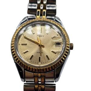 Vintage Timex Women Watch Gold Tone Bazel Design 25mm Quartz Analog Watch 6.5"